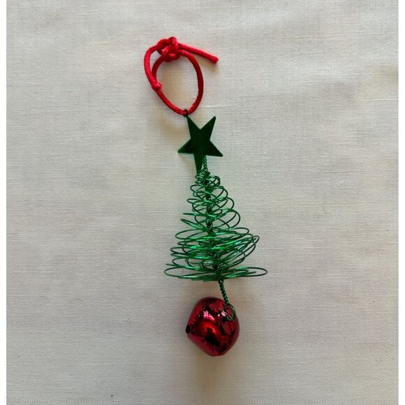 Handcrafted Spiral Wire Christmas Tree Ornament Red Green Metal Star Bell - Picture 1 of 3